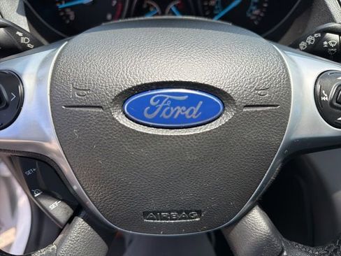 Used 2015 Ford Escape SE w/ Equipment Group 201A AWD/4WD image 15