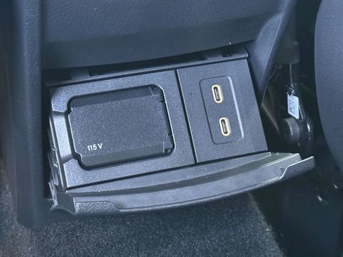 Certified 2025 Mercedes-Benz GLA 250 4MATIC image 31