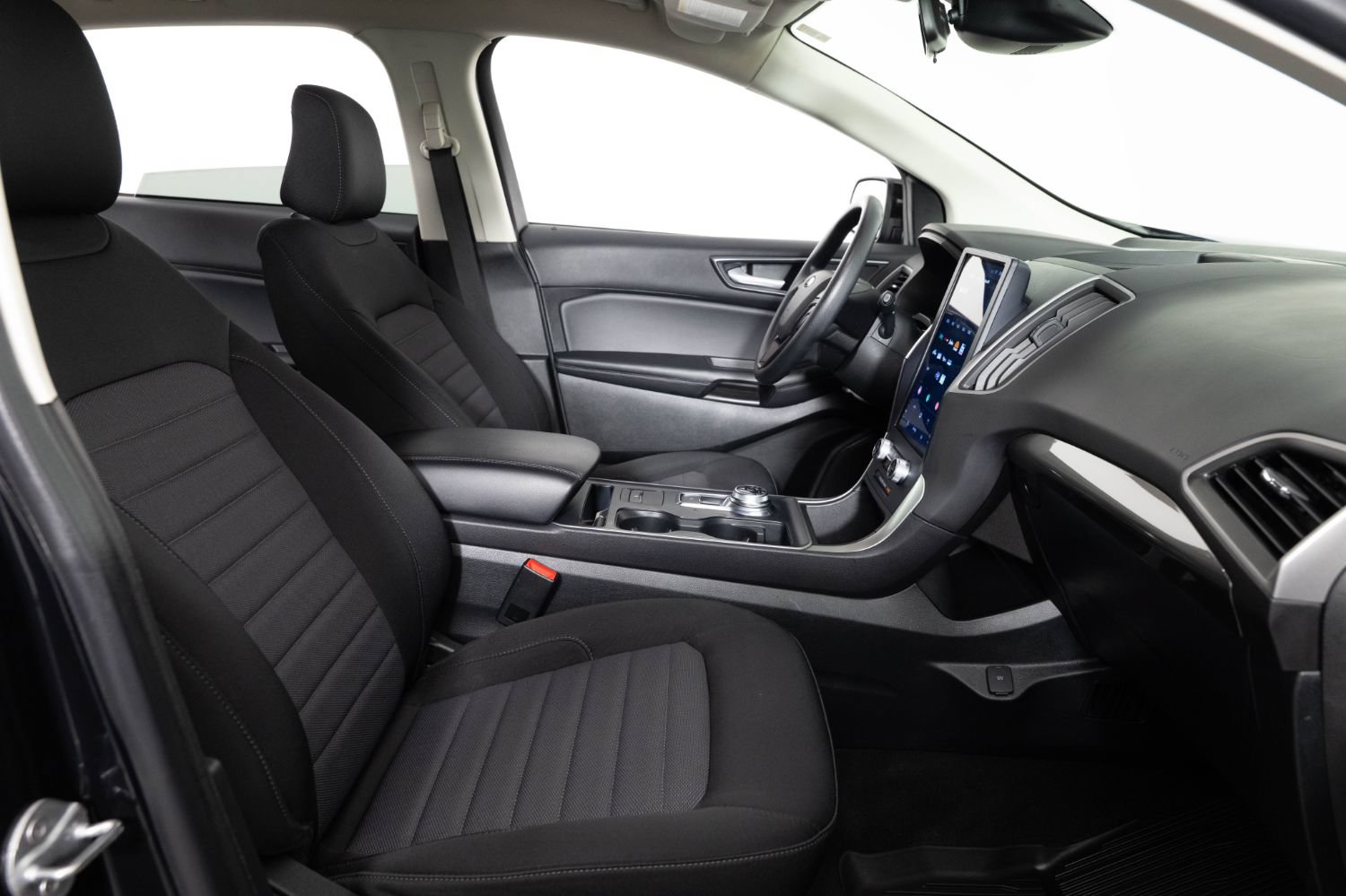 Used 2022 Ford Edge SE w/ Black Appearance Package AWD/4WD image 25