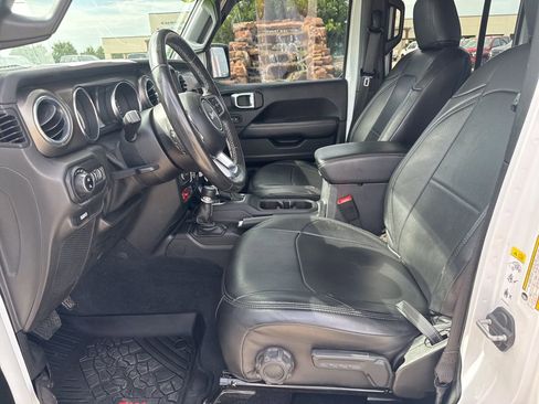 Used 2020 Jeep Gladiator Rubicon AWD/4WD image 10