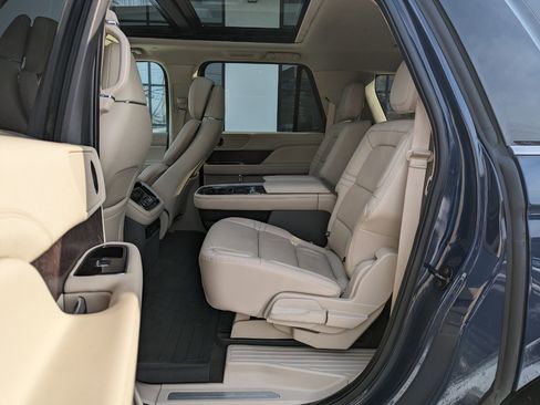 Used 2020 Lincoln Navigator L Reserve w/ Equipment Group 201A Reserve image 49