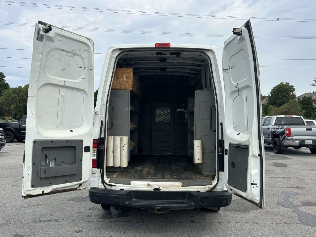 Used 2018 Nissan NV 2500 SV RWD image 9