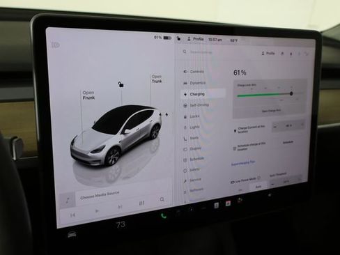Used 2023 Tesla Model Y Long Range AWD/4WD image 26