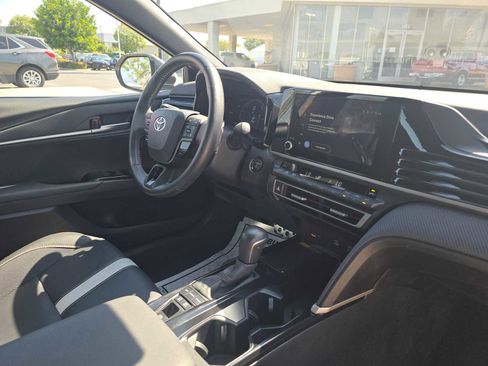 Certified 2025 Toyota Camry SE FWD image 10