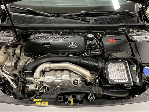 Used 2024 Mercedes-Benz CLA 250 4MATIC image 30