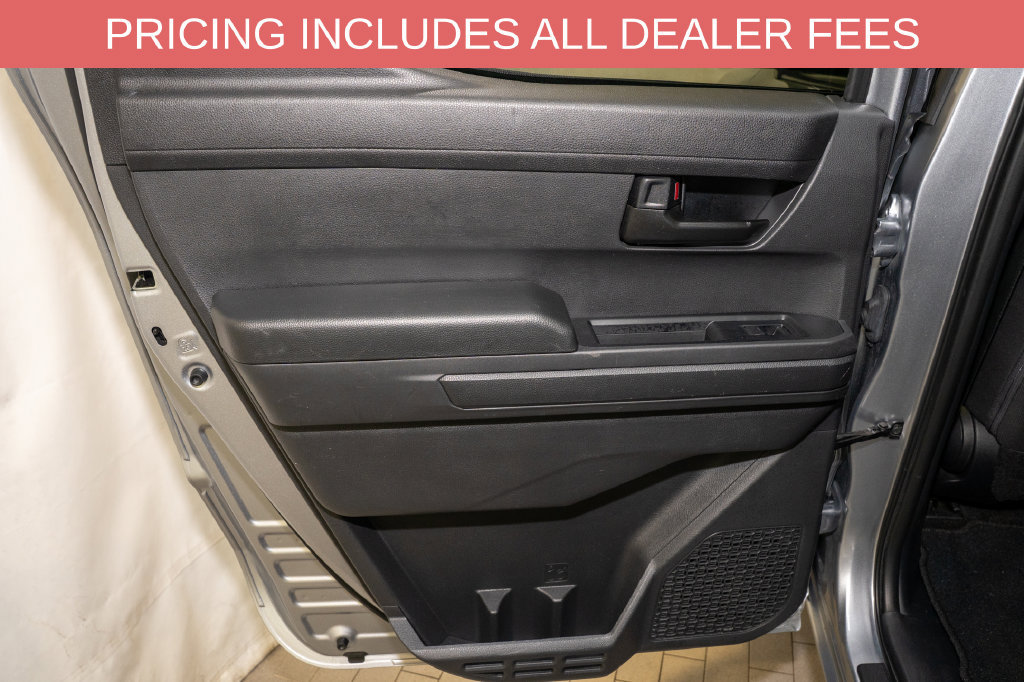 Certified 2025 Toyota Tacoma SR5 AWD/4WD image 8