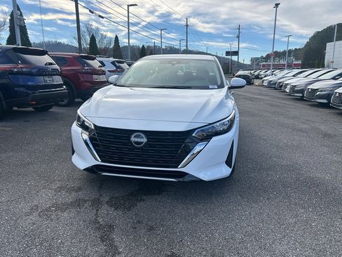 New 2025 Nissan Sentra S image 9