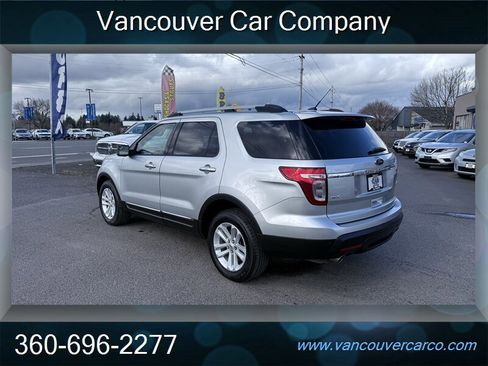Used 2013 Ford Explorer XLT image 5