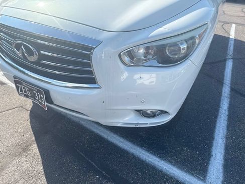 Used 2013 INFINITI JX35 AWD w/ Premium Pkg image 2