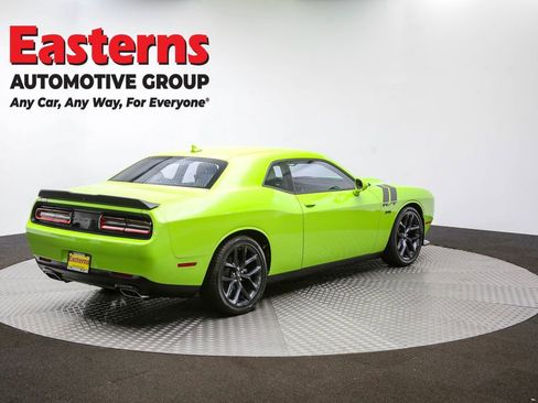 Used 2023 Dodge Challenger R/T w/ Plus Package image 39