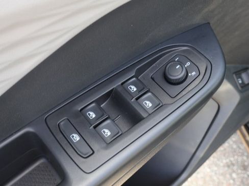 Certified 2023 Volkswagen Taos S image 11