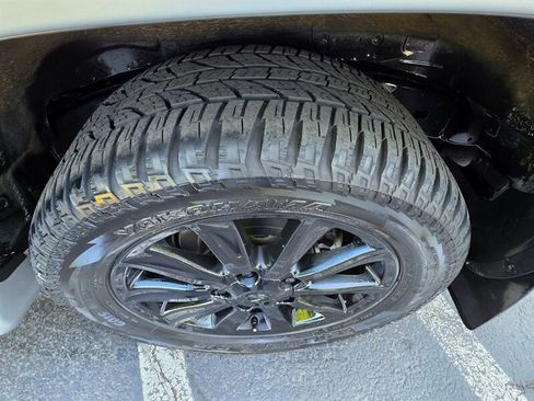 Used 2009 Lexus LX 570 4WD image 48