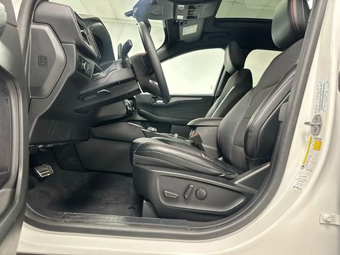 Certified 2023 Ford Escape ST-Line w/ Tech Pack #1 image 17