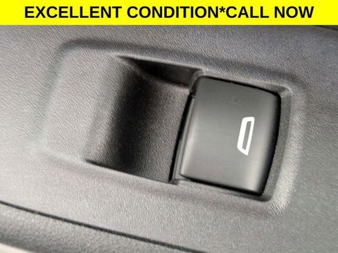 Used 2018 Chevrolet Equinox LT image 32