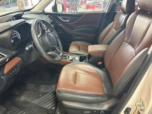 Used 2022 Subaru Forester Touring AWD/4WD image 23