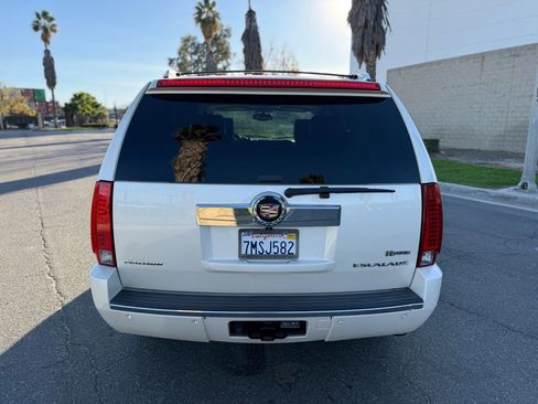 Used 2013 Cadillac Escalade Platinum image 6