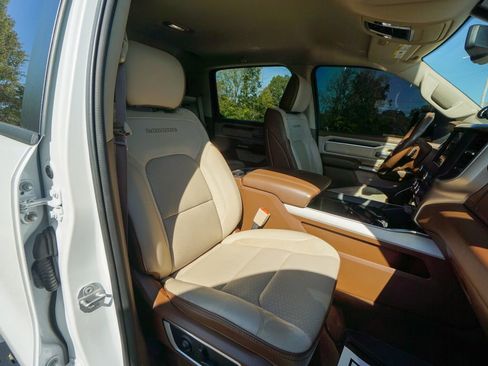 Used 2020 RAM 1500 Laramie image 34