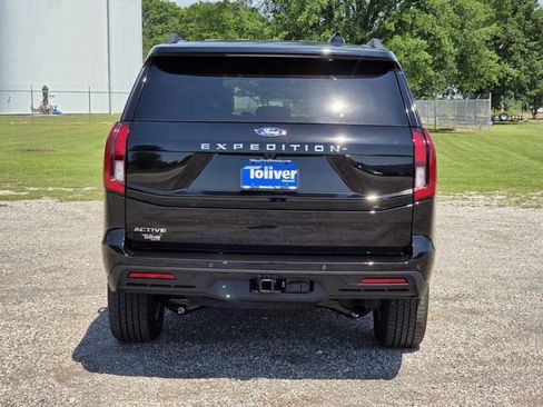 New 2026 Ford Expedition Active RWD image 5