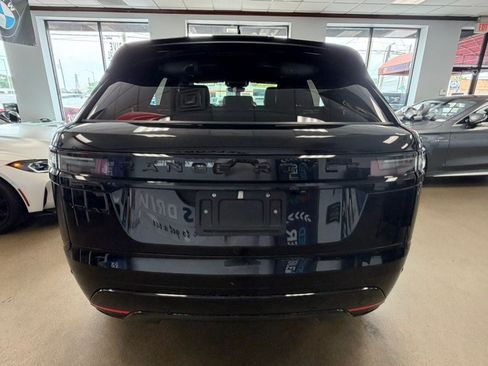 Used 2025 Land Rover Range Rover Velar Dynamic SE AWD/4WD image 10