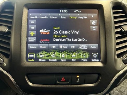 Used 2022 Jeep Cherokee Trailhawk w/ Sound & Nav Group AWD/4WD image 27