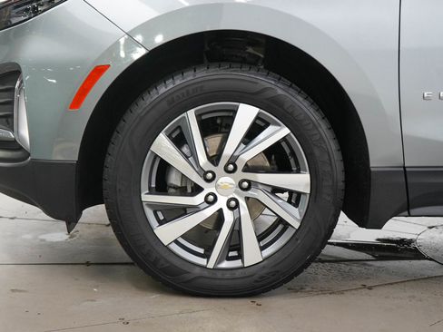 Used 2023 Chevrolet Equinox LT AWD/4WD image 30