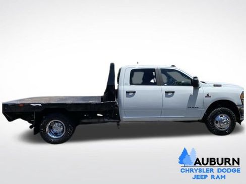 Used 2024 RAM 3500 SLT w/ Quick Order Package 2YG SLT AWD/4WD image 8