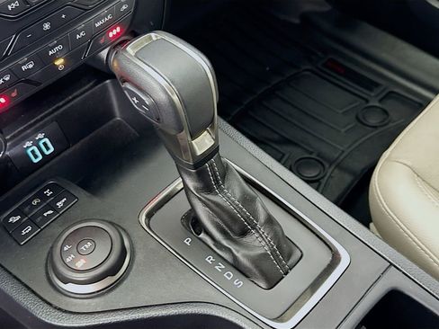 Used 2021 Ford Ranger Lariat w/ Equipment Group 501A High image 31