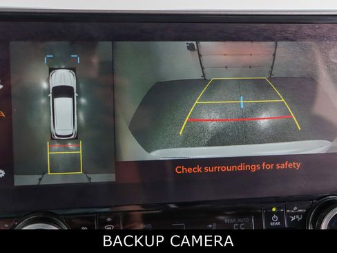 Used 2023 Toyota Highlander Limited image 19