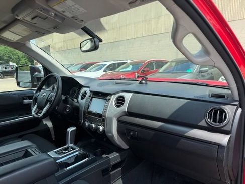 Used 2014 Toyota Tundra SR5 AWD/4WD image 10