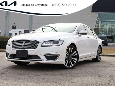 Used 2019 Lincoln MKZ Reserve image 1