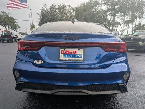 Used 2023 Kia Forte LXS w/ LXS Technology Package image 5