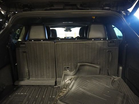 Used 2022 Toyota Highlander XSE image 10