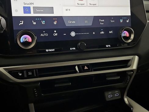 Used 2024 Lexus RX 350 Premium Plus w/ Convenience Package image 18