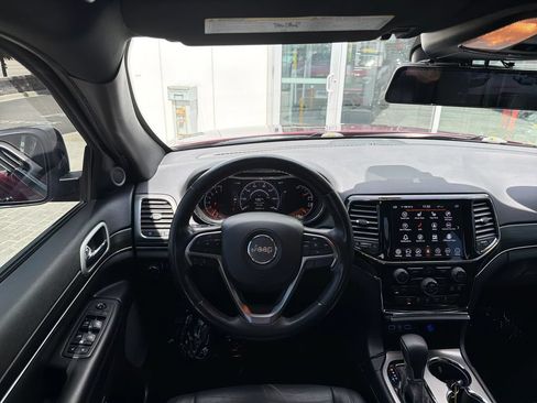 Used 2019 Jeep Grand Cherokee Limited AWD/4WD image 14