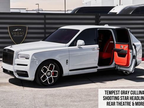 Used 2024 Rolls-Royce Cullinan Black Badge w/ Dark Exterior Package image 1