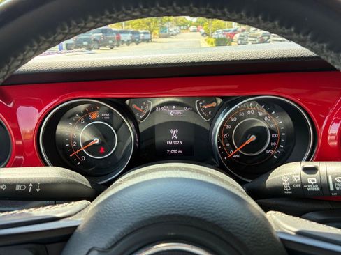 Used 2022 Jeep Wrangler Unlimited Sport AWD/4WD image 10