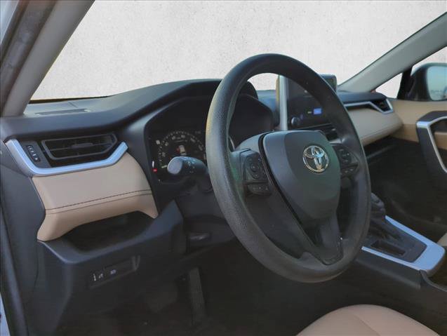 Used 2023 Toyota RAV4 LE FWD image 13