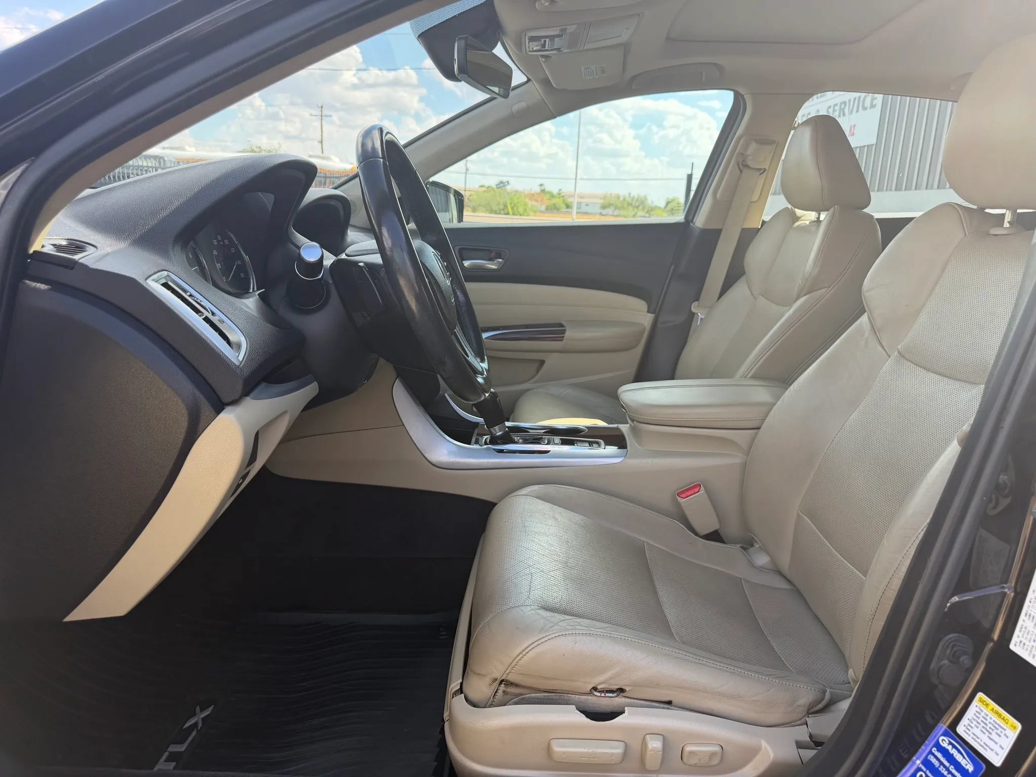 Used 2017 Acura TLX w/ Technology Package FWD image 15