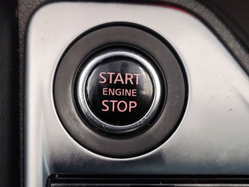 Used 2021 Nissan Sentra SR FWD image 31