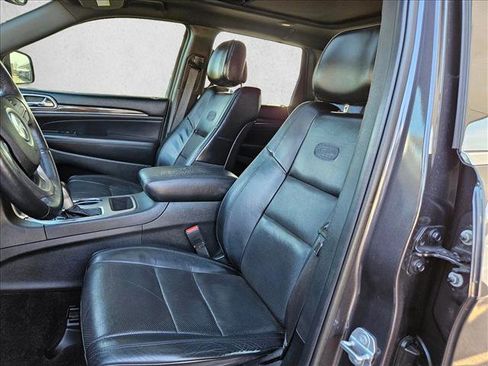 Used 2018 Jeep Grand Cherokee Overland w/ Trailer Tow Group IV image 19