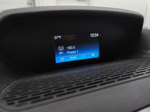 Used 2019 Ford Transit 350 XLT image 10