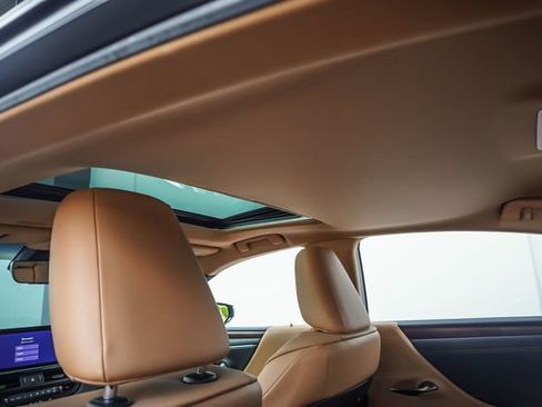 Certified 2023 Lexus ES 300h w/ Premium Package FWD image 21