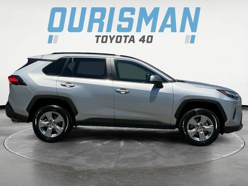 Used 2025 Toyota RAV4 XLE FWD image 8