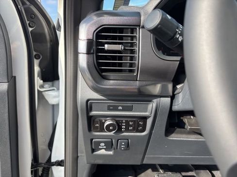 New 2025 Ford F150 Lariat w/ Equipment Group 501A Mid image 19