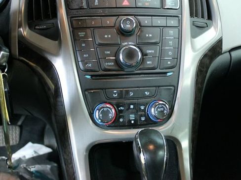 Used 2017 Buick Verano FWD image 19