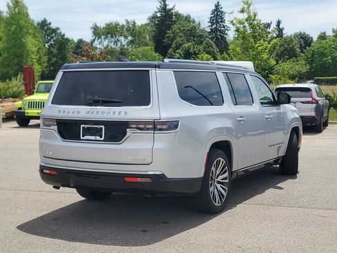Used 2024 Jeep Grand Wagoneer L Series III AWD/4WD image 2