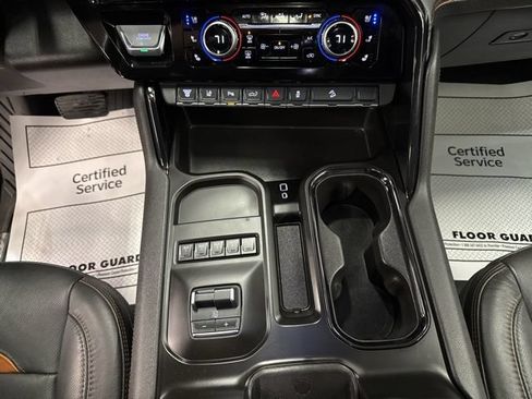 Used 2025 GMC Sierra 2500 AT4 w/ AT4 Preferred Package AWD/4WD image 18