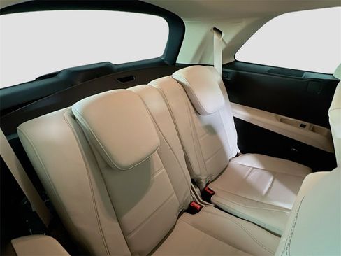 New 2026 Mercedes-Benz GLS 450 4MATIC image 30