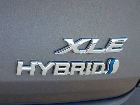 Used 2021 Toyota Sienna XLE w/ XLE Plus Package AWD/4WD image 43