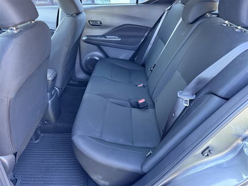 Used 2024 Nissan Kicks S image 32